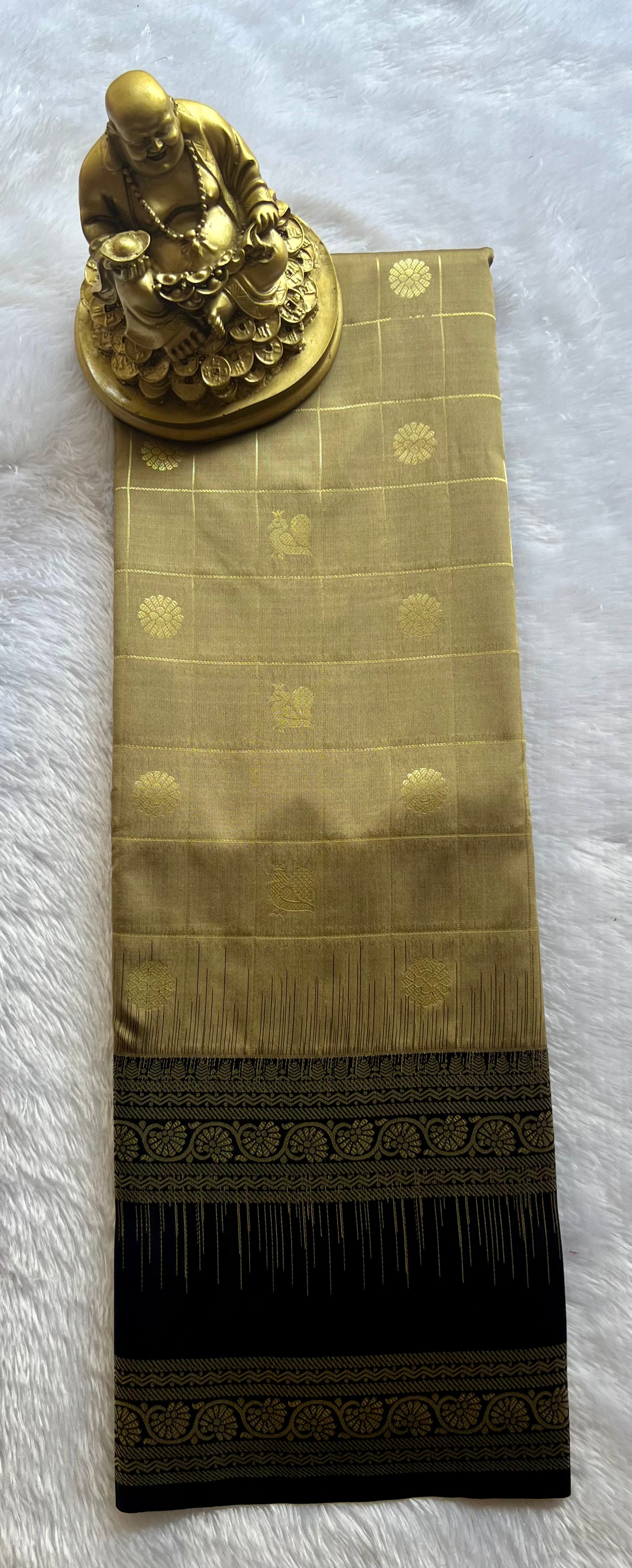 Semi Kanchi Silk Check with Floral n Pecock Motif Floral bentex Border