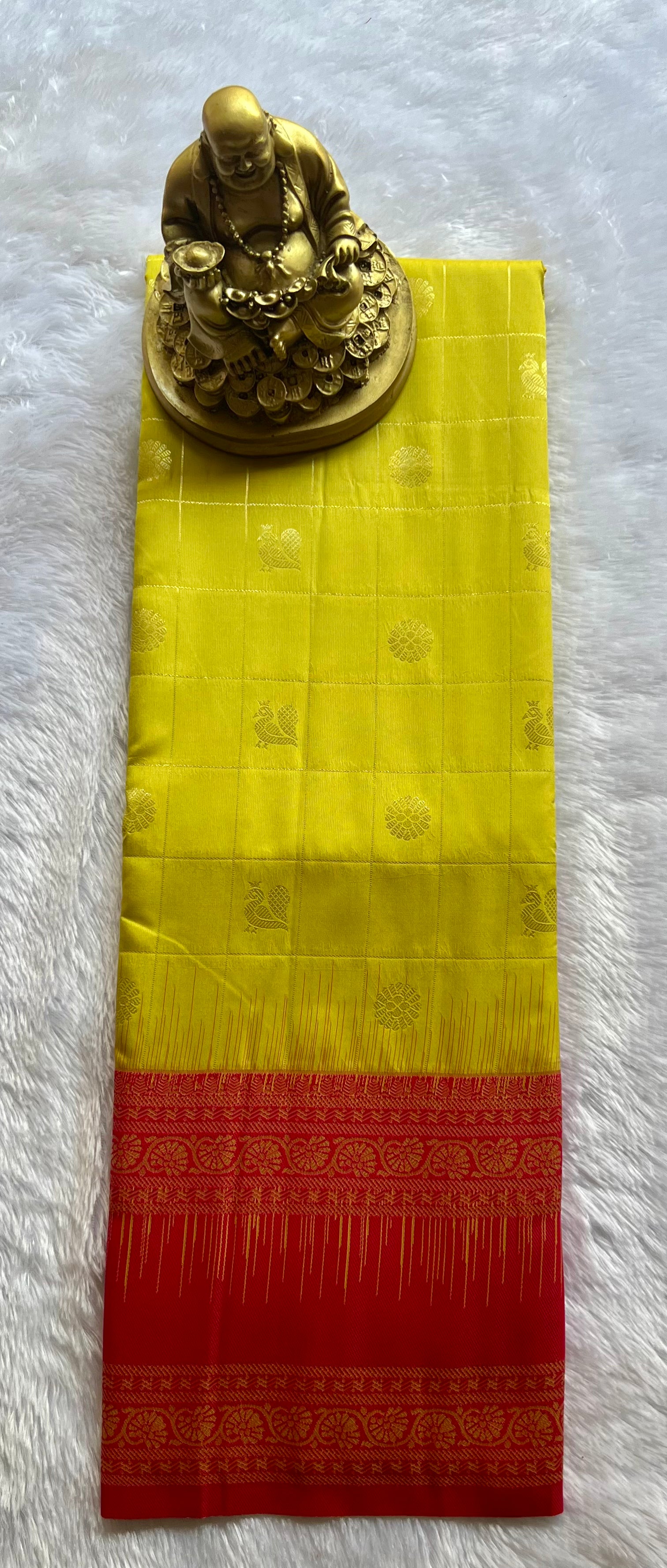 Semi Kanchi Silk Check with Floral n Pecock Motif Floral bentex Border