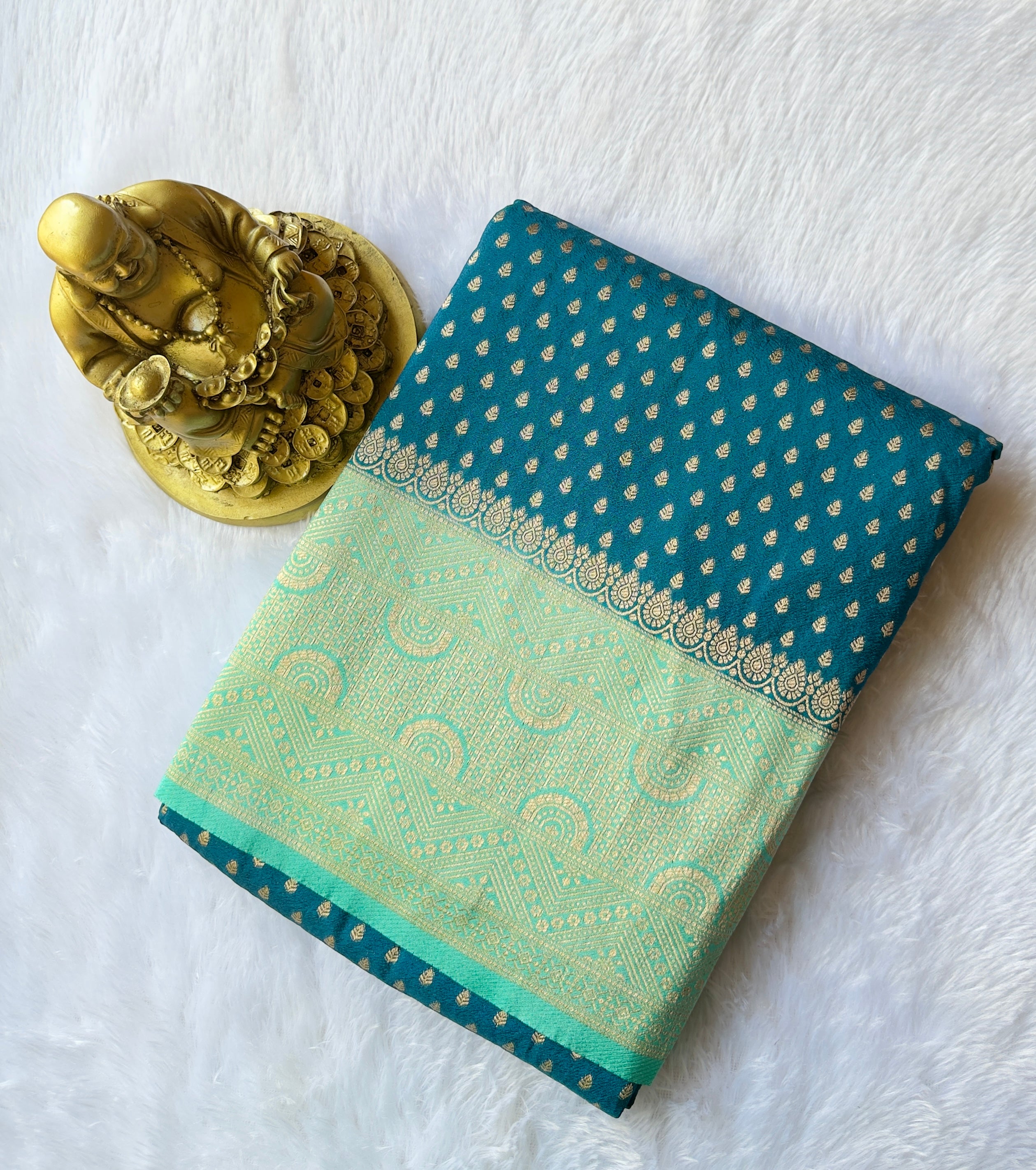 Georgette Butta Body with Geometric Temple Border