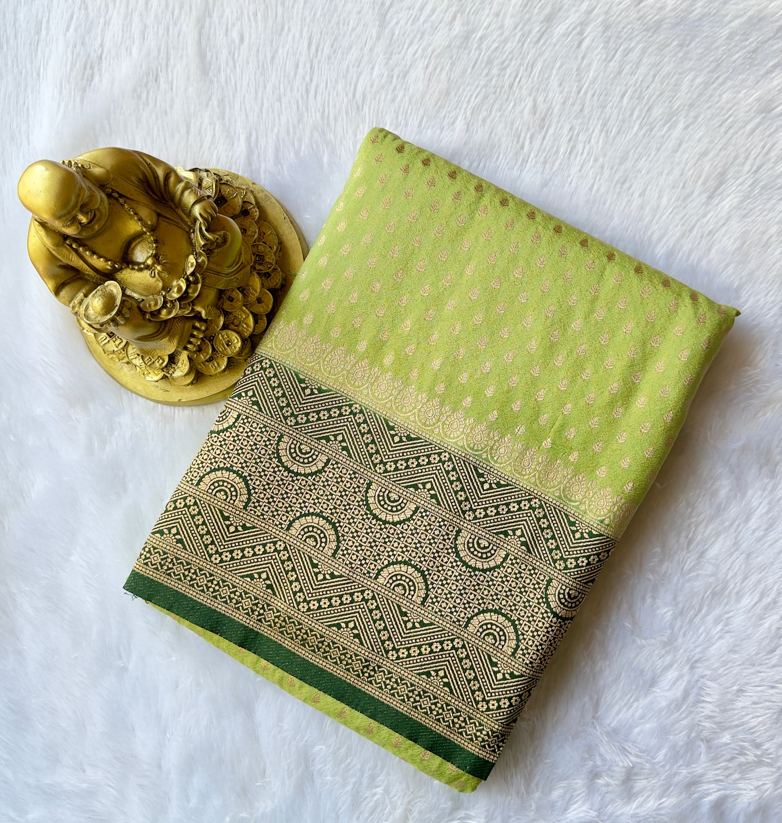 Georgette Butta Body with Geometric Temple Border