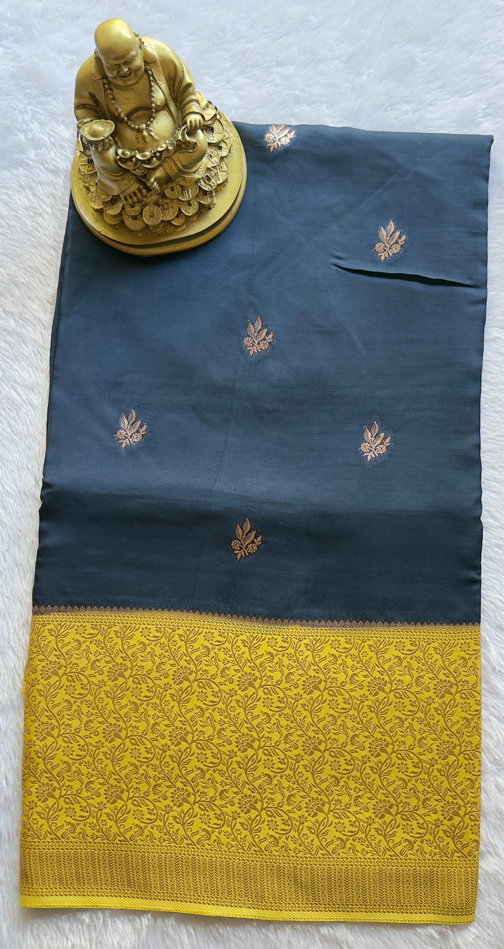 Viscose Floral Butta Body with Climbers Border