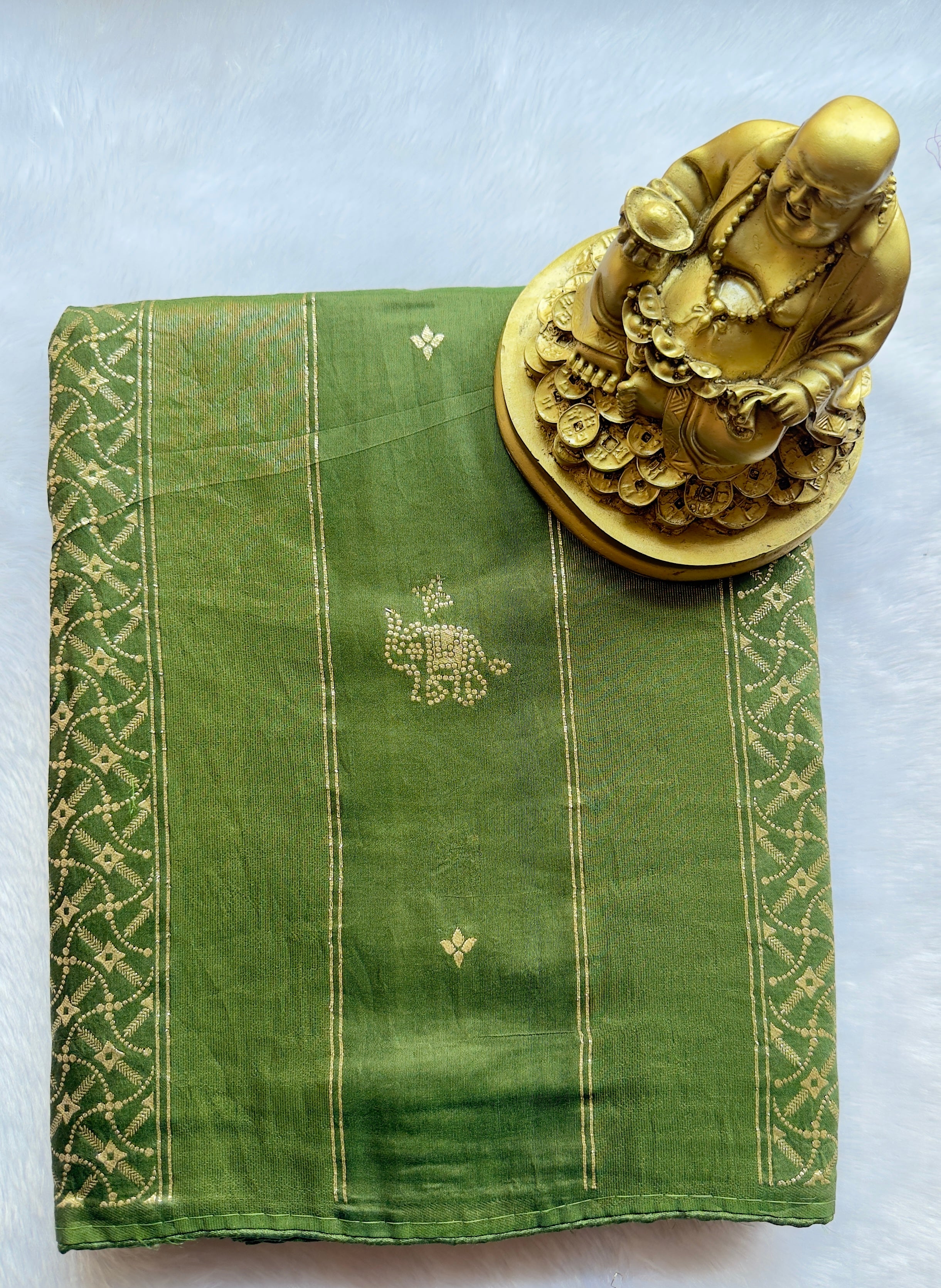 Dola Panal with Elephant butta No Border