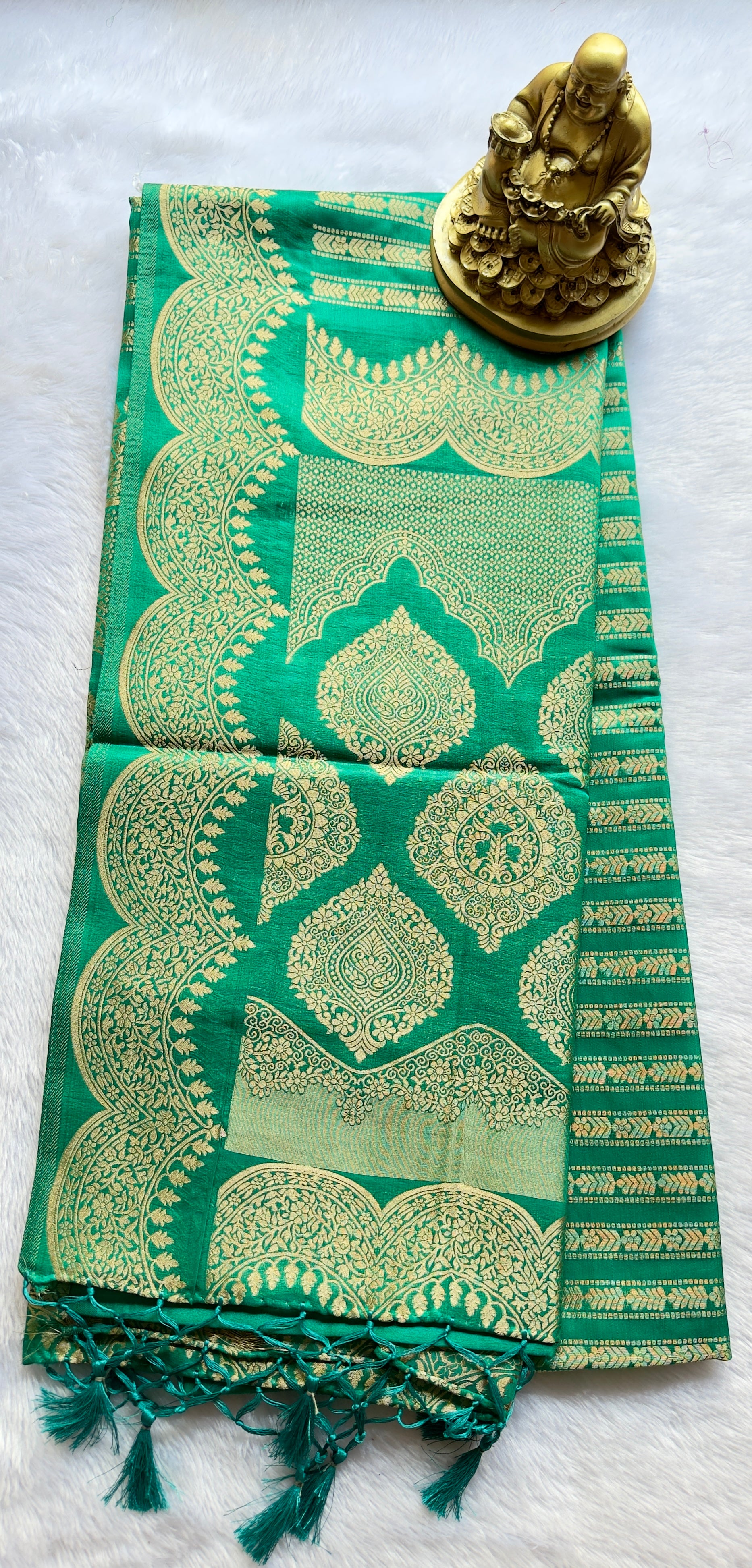 Tussar Panal Body with Scalop Border