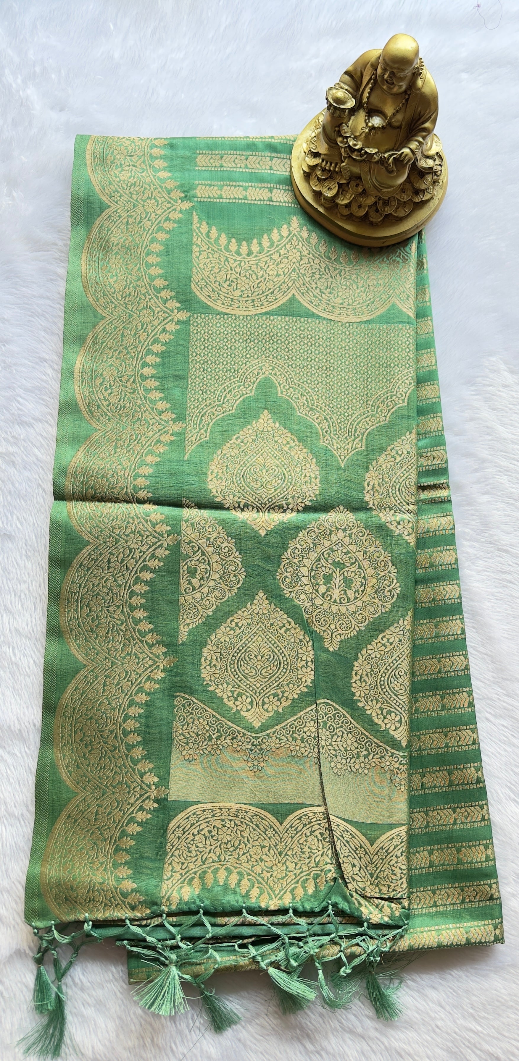 Tussar Panal Body with Scalop Border