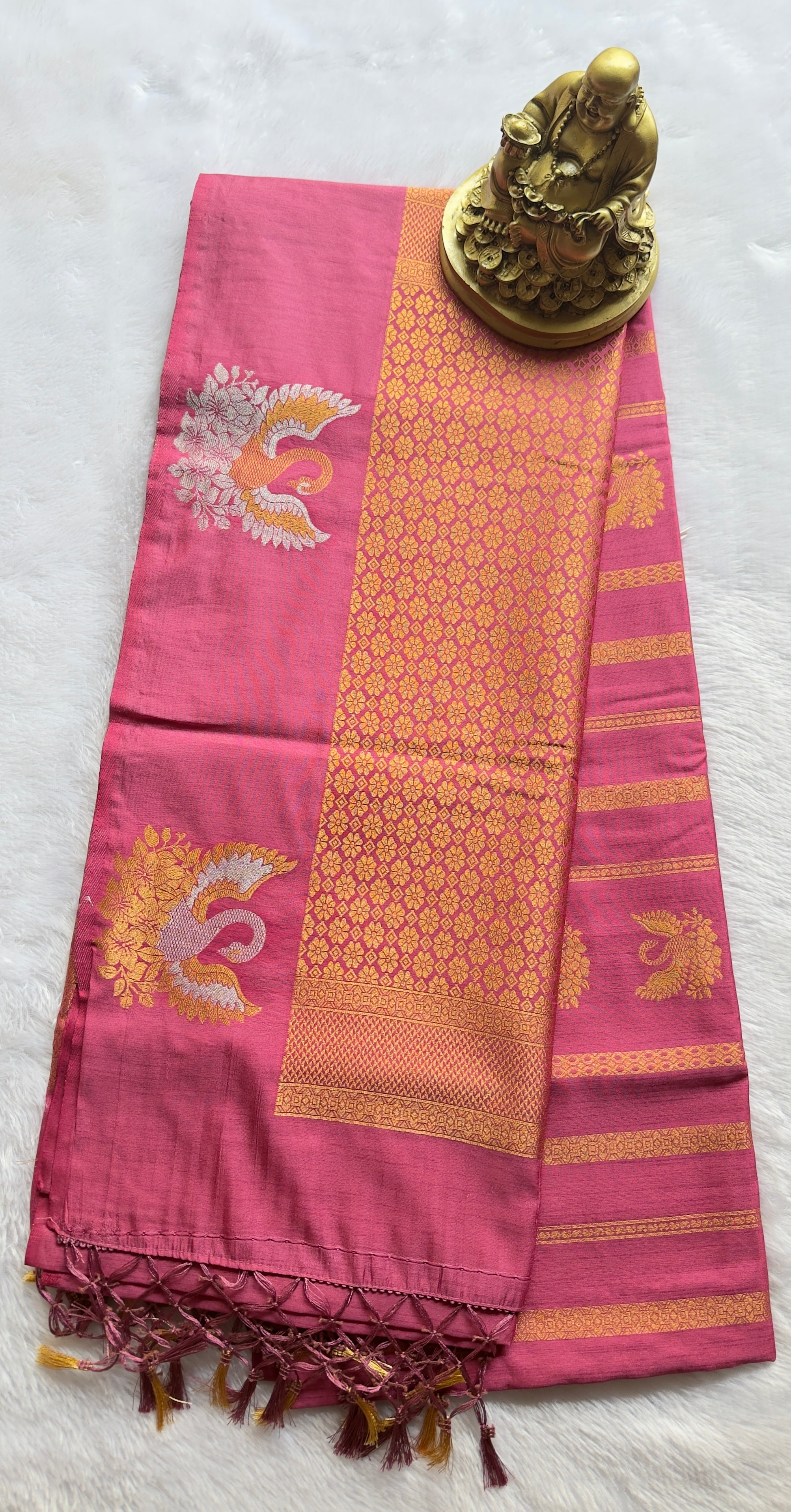 Dola Panal Body with Hamsa motif Border