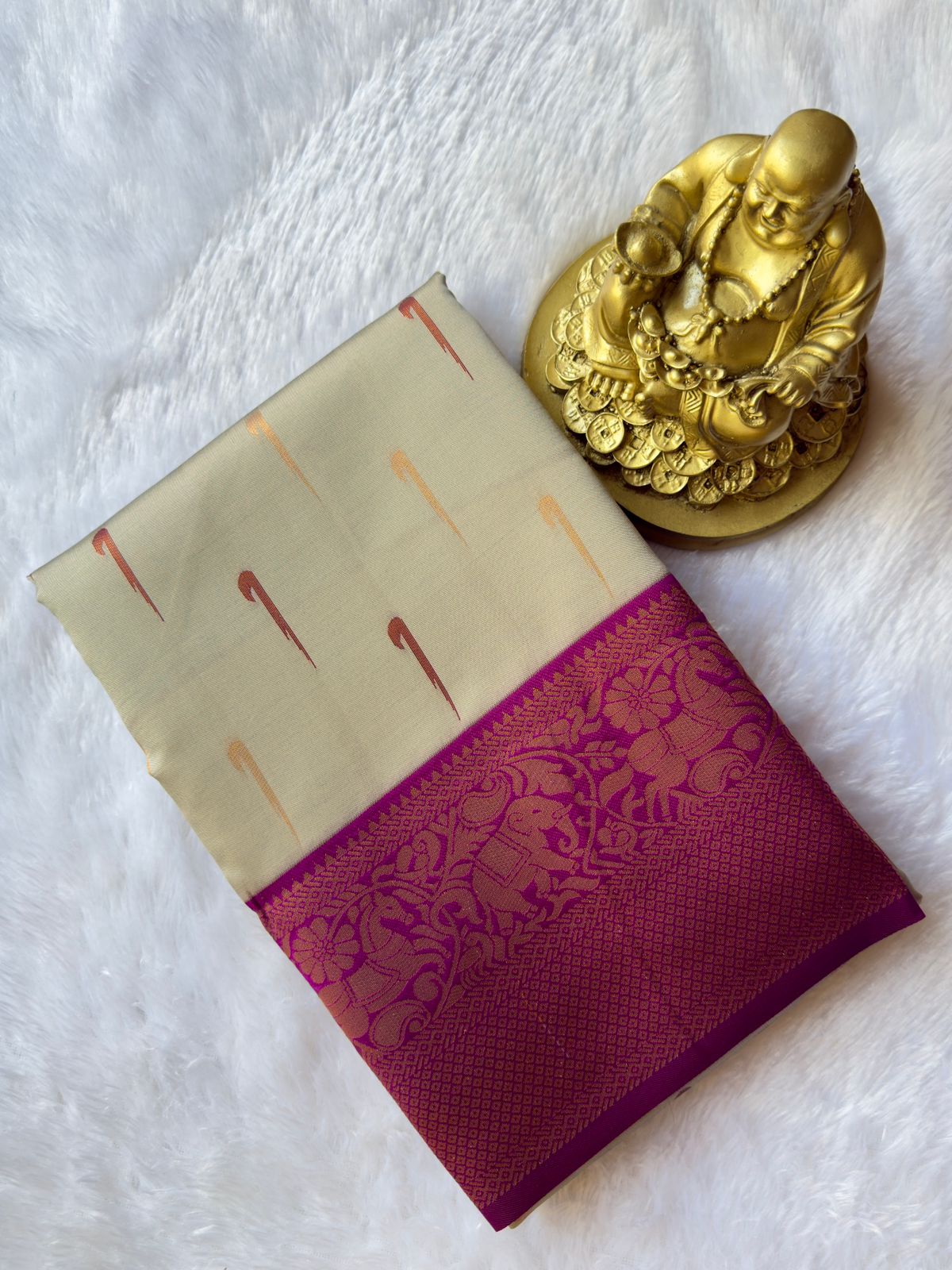 Semi Kanchi Paithani Butta with elephant Horse border