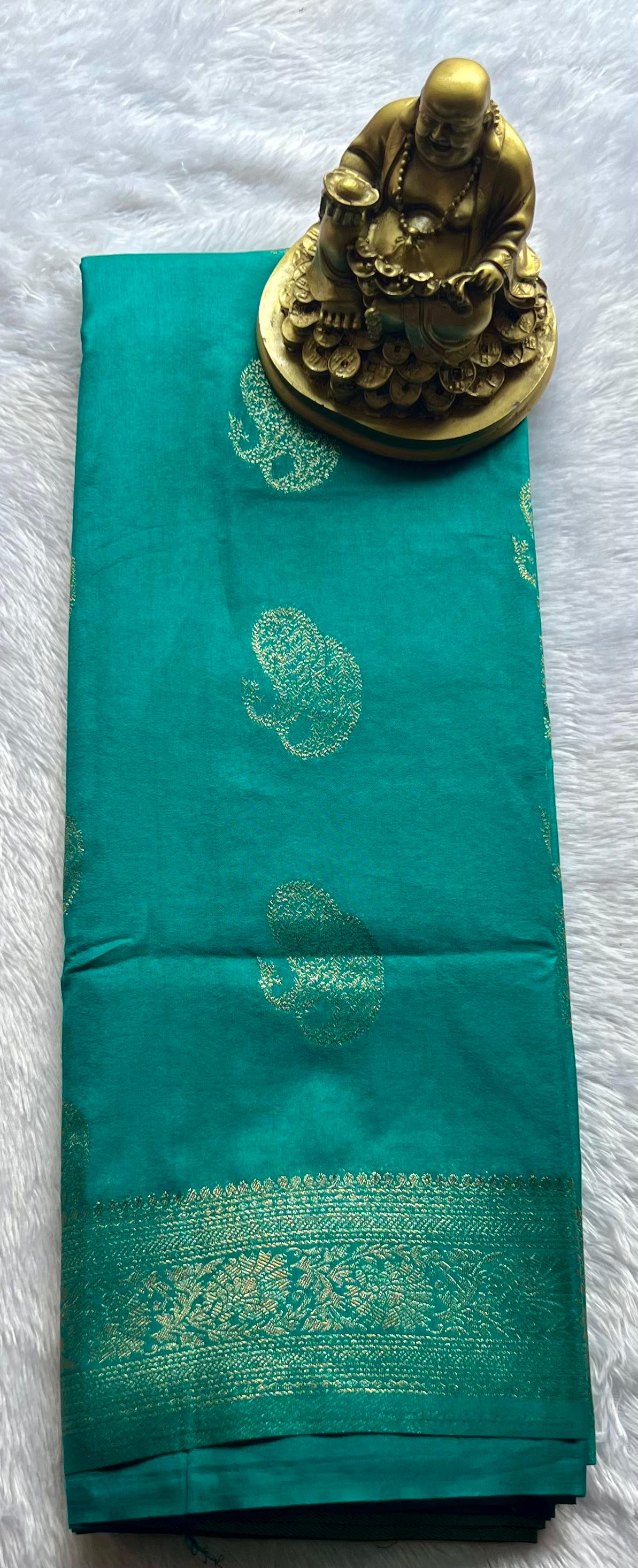 Semi Kaddi Georgette Double Mango Butta Self, Rich Pallu