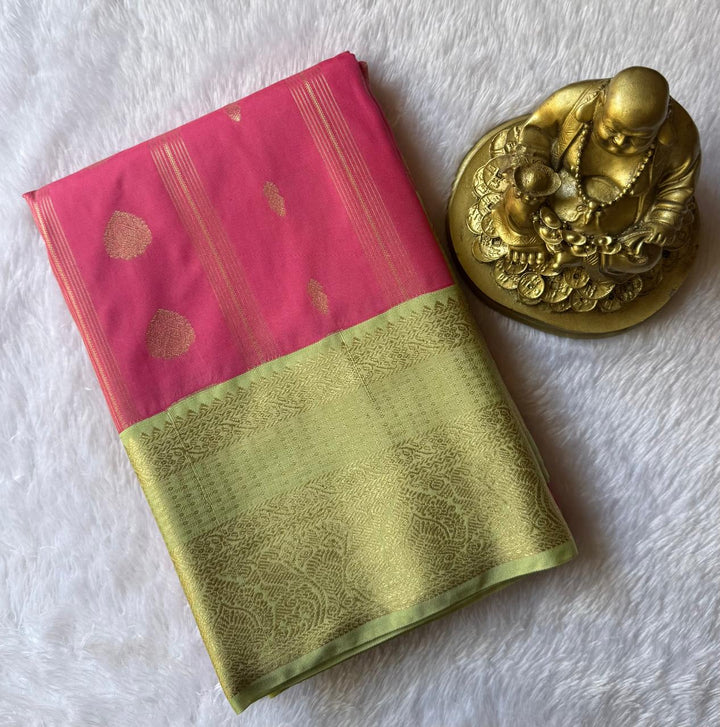 Kanchi weaving Climber Butta Strip Line With Rich Pallu