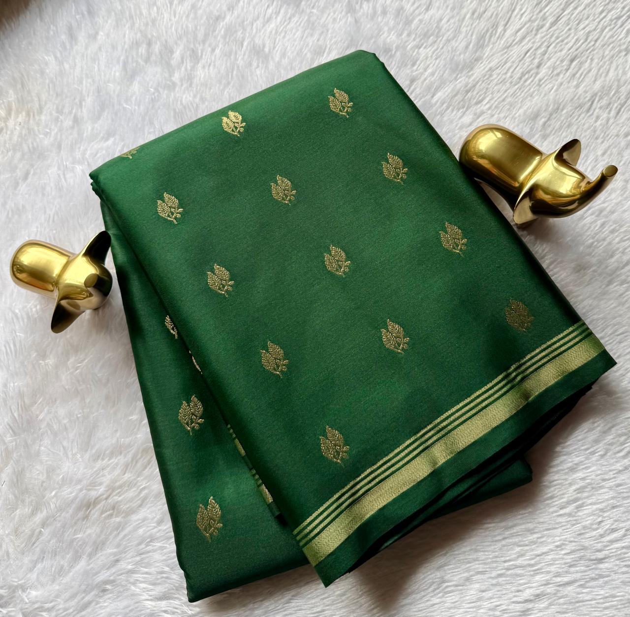 Gajji Silk Double Leaf Butta With Small Border