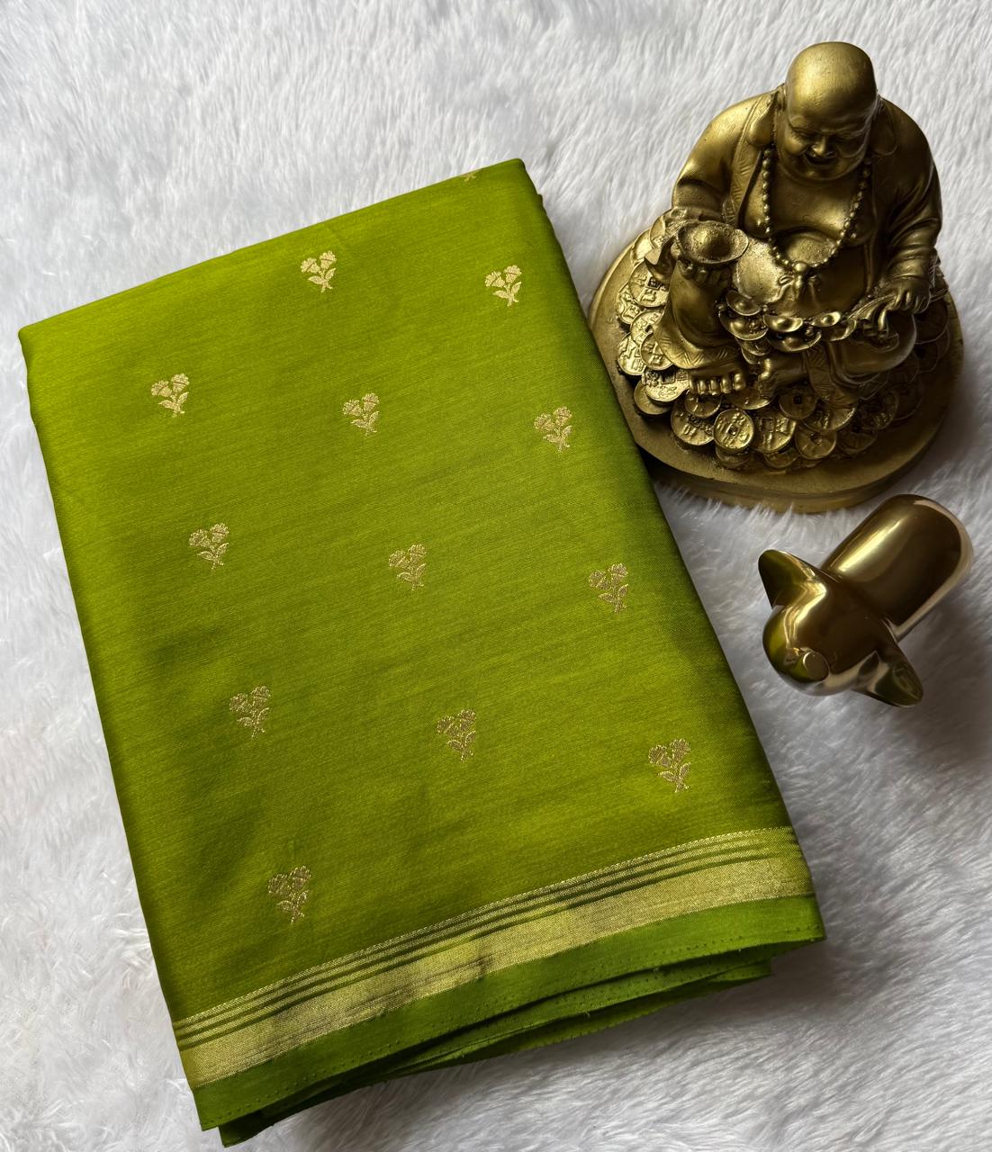 Gajji Silk Double Flower Butta With Small Border