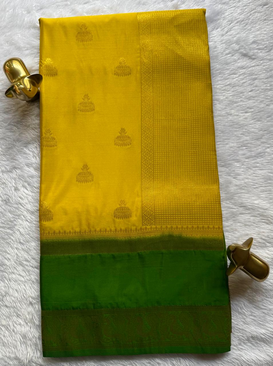 Semi Mysore Silk Jumka Butta With Rich Pallu And Pecock Border, Washable