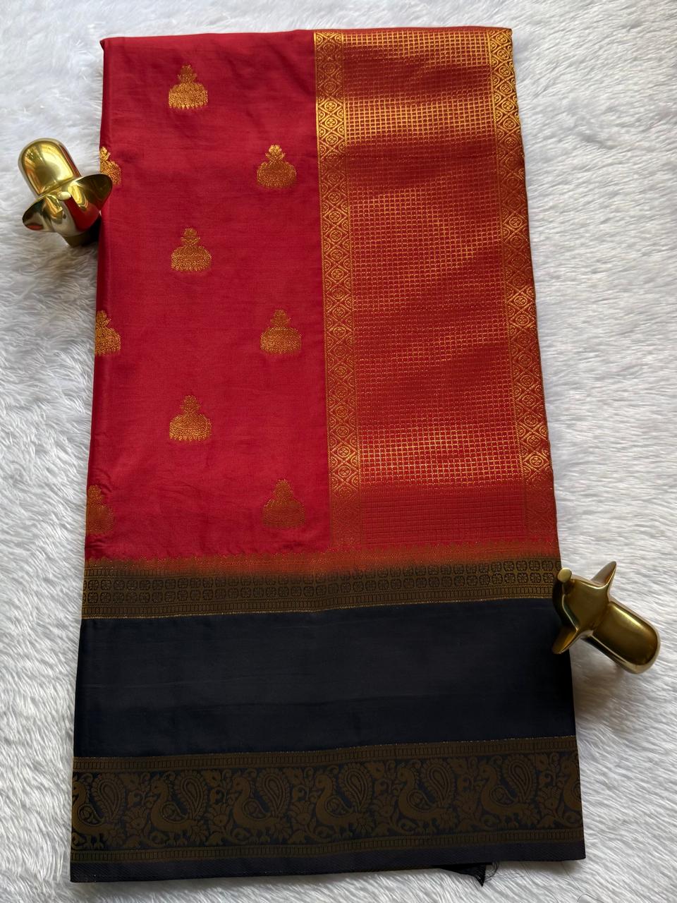 Semi Mysore Silk Jumka Butta With Rich Pallu And Pecock Border, Washable