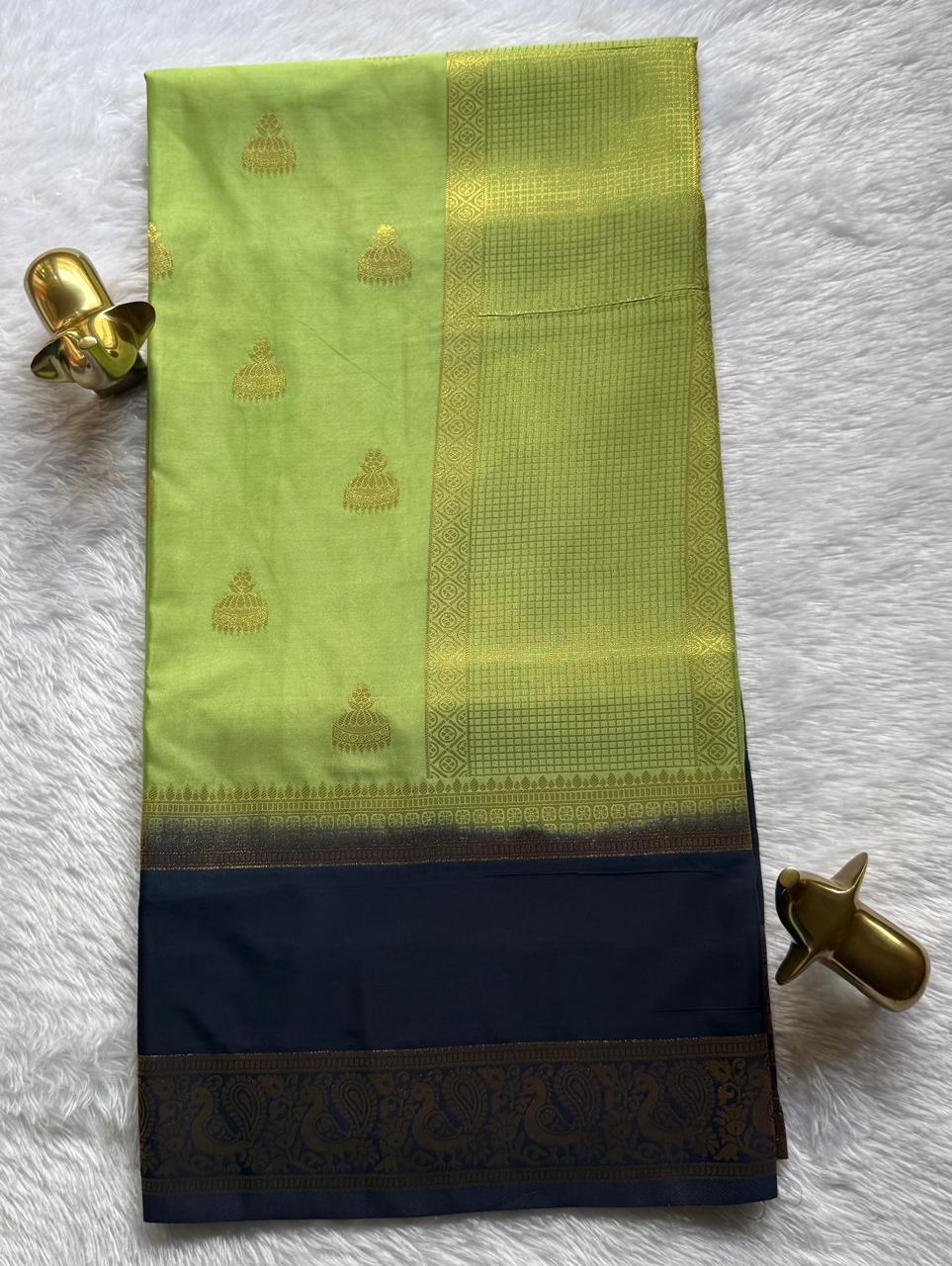 Semi Mysore Silk Jumka Butta With Rich Pallu And Pecock Border, Washable