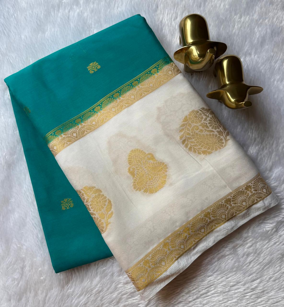 Semi Mysore Silk Small Butta With Flower and Double Mango Border