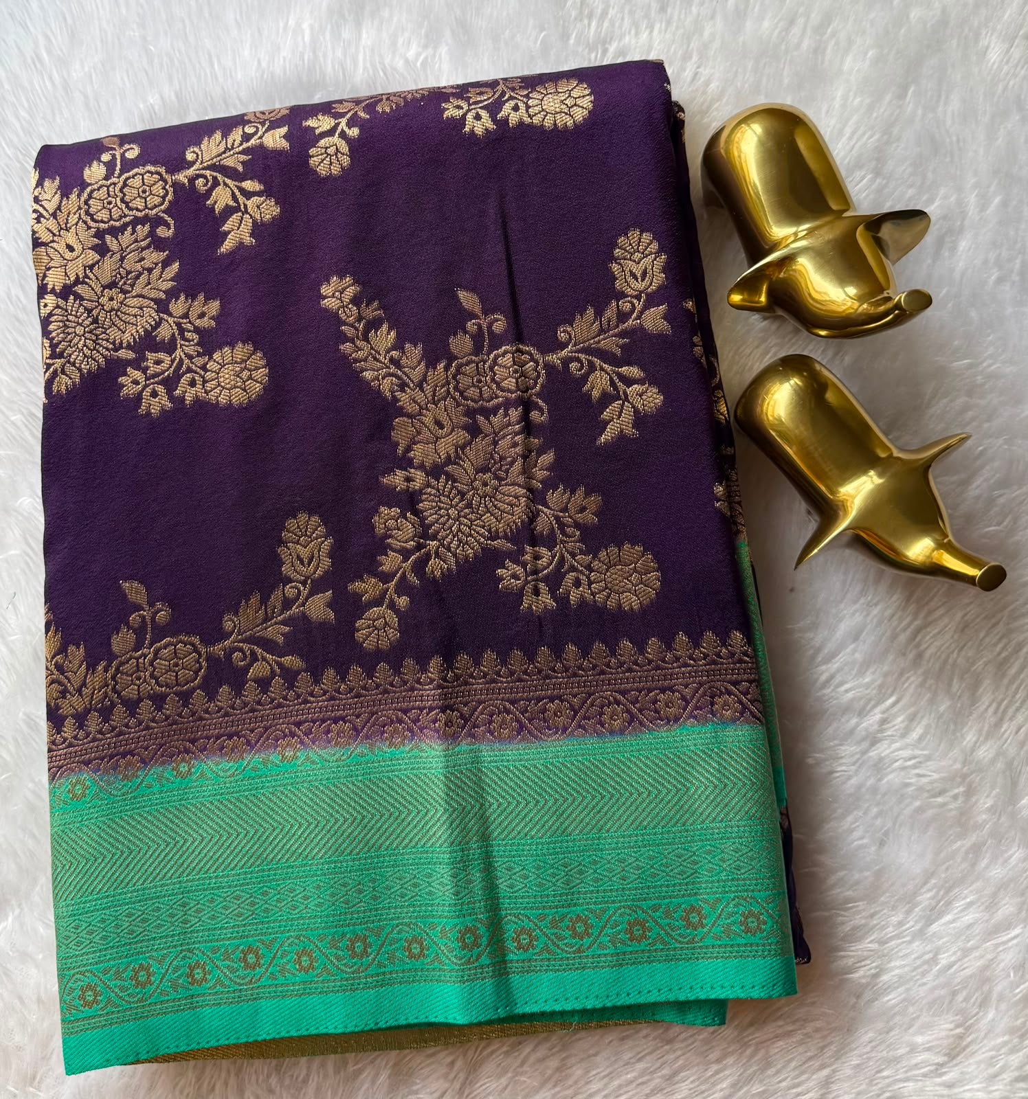 Georgette Saree Jal Pattern With Contrast Border